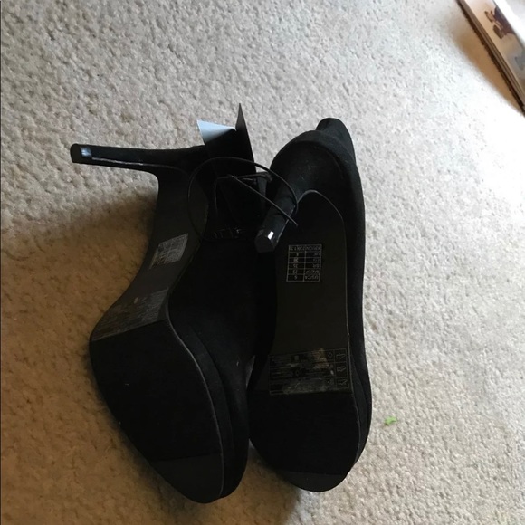 Forever 21 booties - Picture 3 of 3